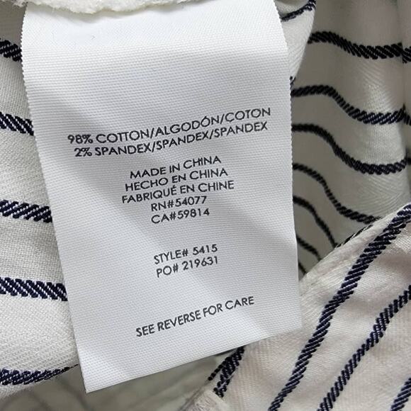 CAbi Viva Striped Spring Stretch Cotton Shorts - Size 0 - Picture 5 of 5